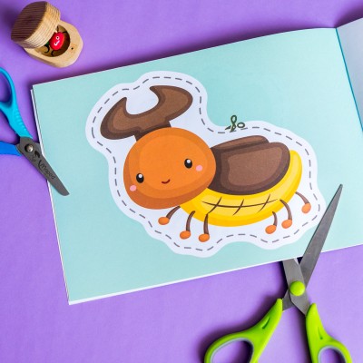 Вырезалки для самых маленьких. Разноцветные насекомые Вырезалки для самых маленьких. Разноцветные насекомые