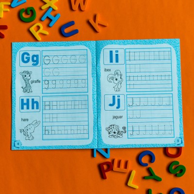 Готуємось до школи. Англійський алфавіт Готуємось до школи. Англійський алфавіт